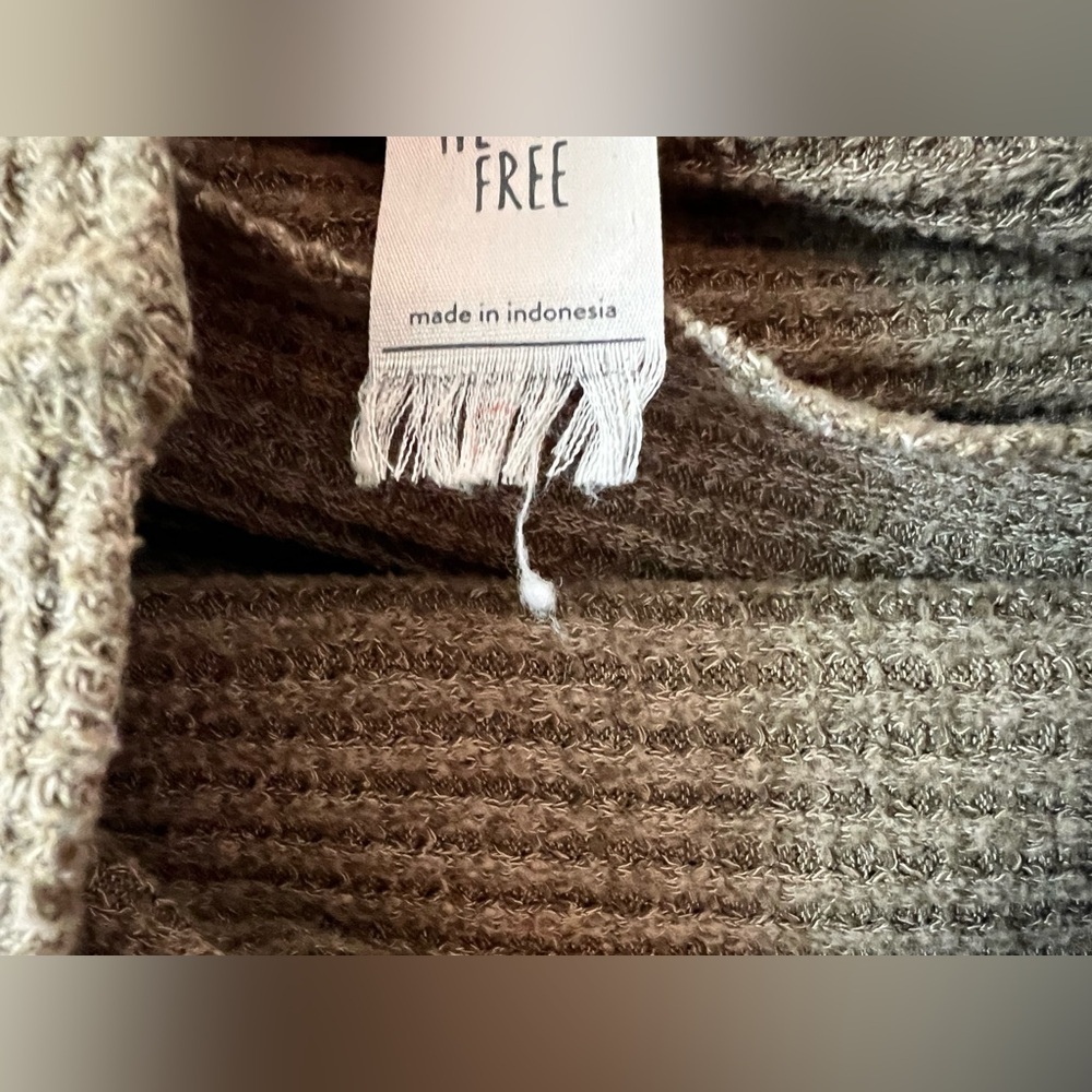 We The Free Kitty Slouchy Waffle Knit Olive Green Tunic Oversized Sweater Size S - Picture 8 of 15
